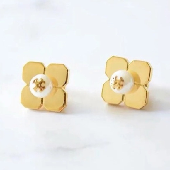 TORY BURCH • Babylon Pearl Earrings • Gold - Picture 3 of 10